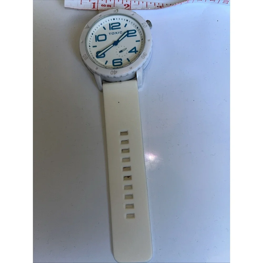 TOXIC‎ AREA 51 Oversized Watch White And Teal 53mm 10¼